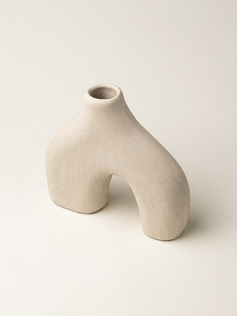 Mila Dokulu Vazo (20 x 18 cm)