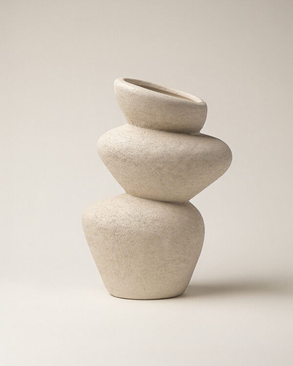 Varnis Dokulu Vazo (23 x 8 cm)