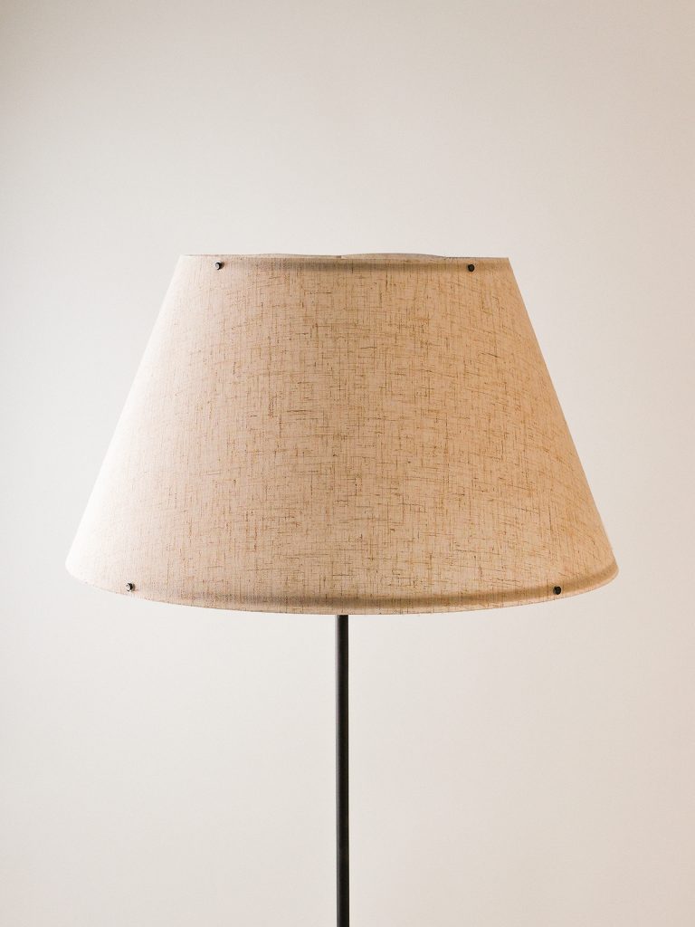 Luzia Raflı Lambader (24 x 150 cm)