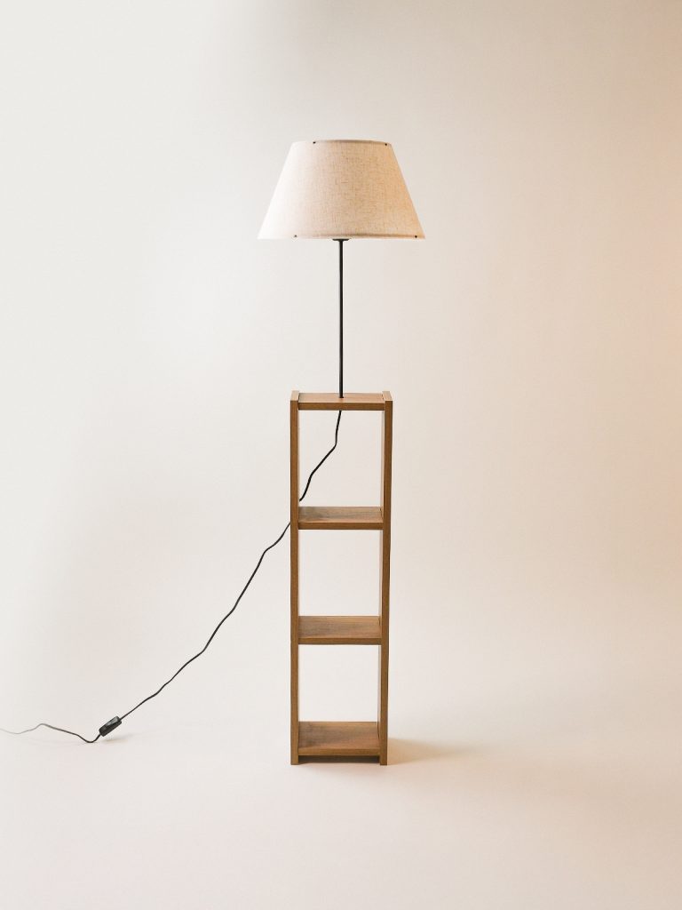 Luzia Raflı Lambader (24 x 150 cm)