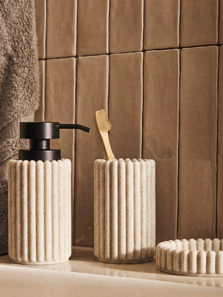 Avila Polyresin 3’lü Sabunluk Seti (500 ml)