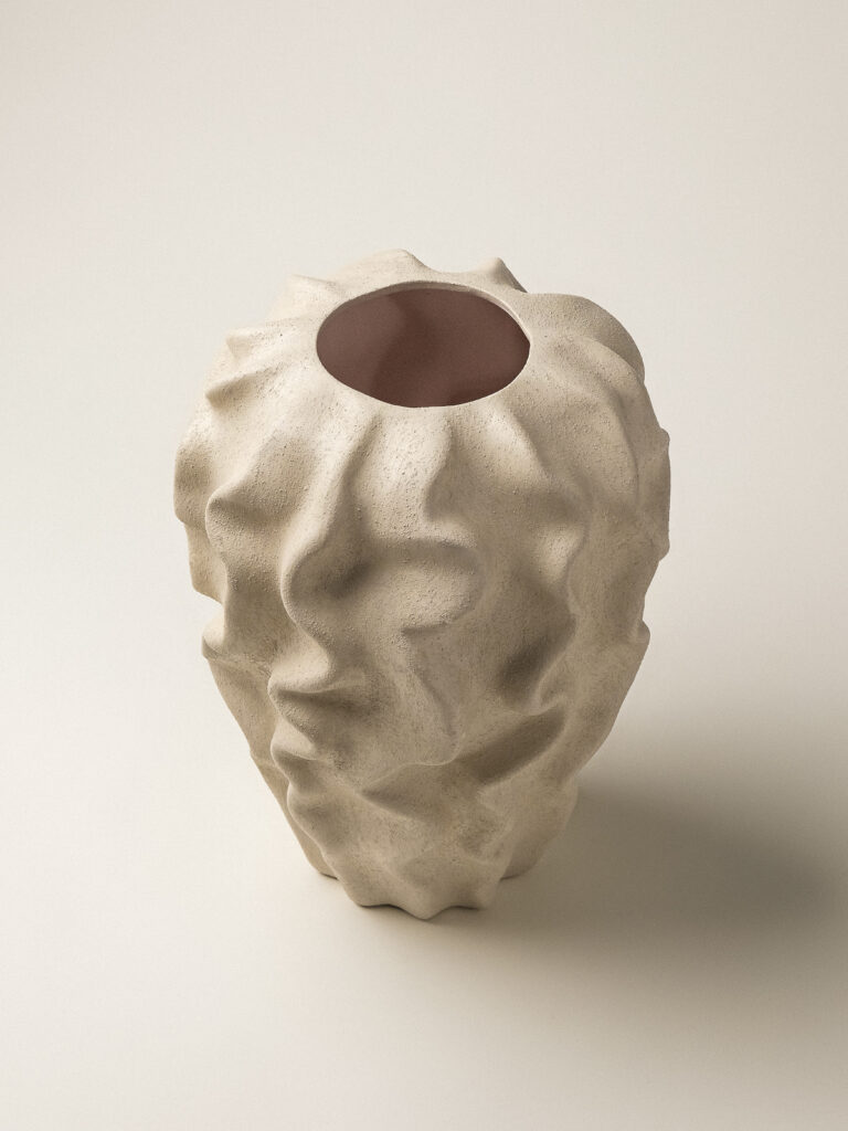 Liva Dokulu Seramik Vazo (16 x 24 cm)