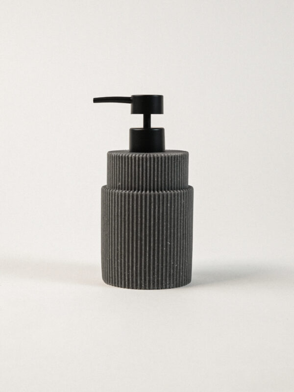 Silva Antrasit Polyresin Sıvı Sabunluk (300 ml)