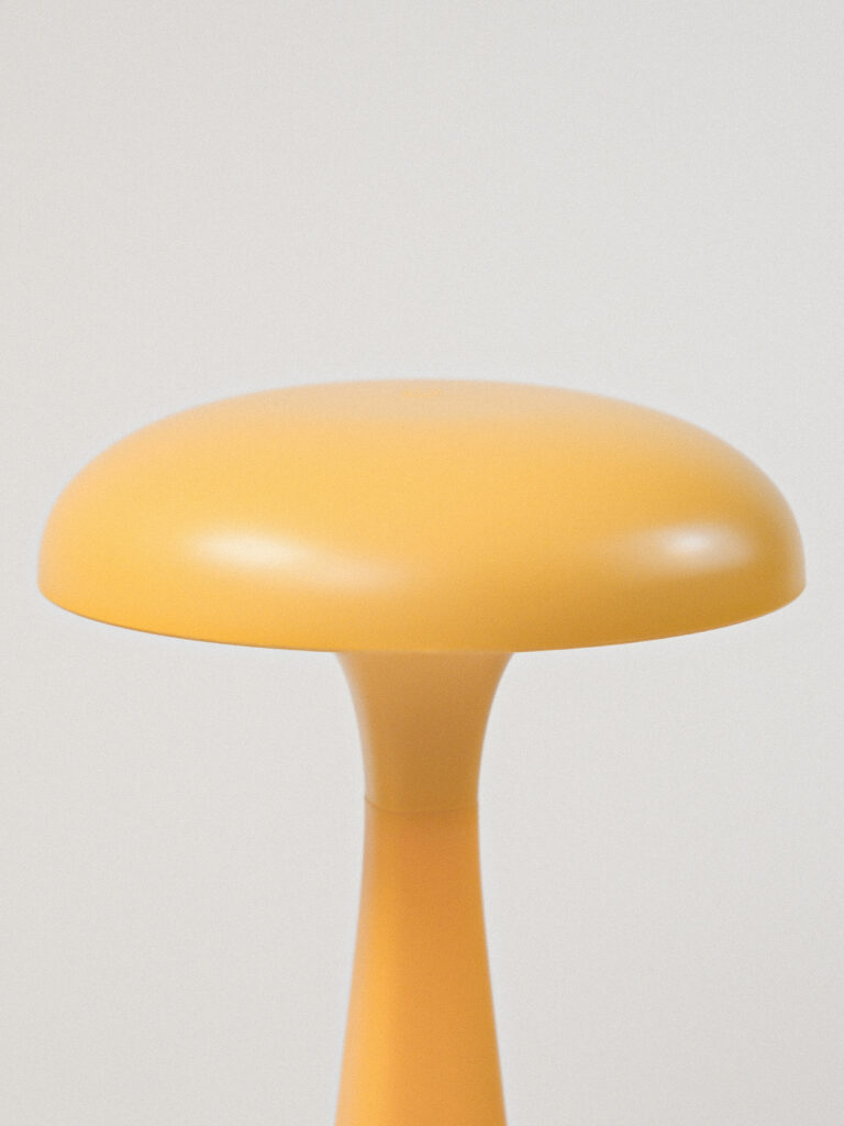 Solvia Led Şarjlı Sarı Masa Lambası (14 x 28 cm)