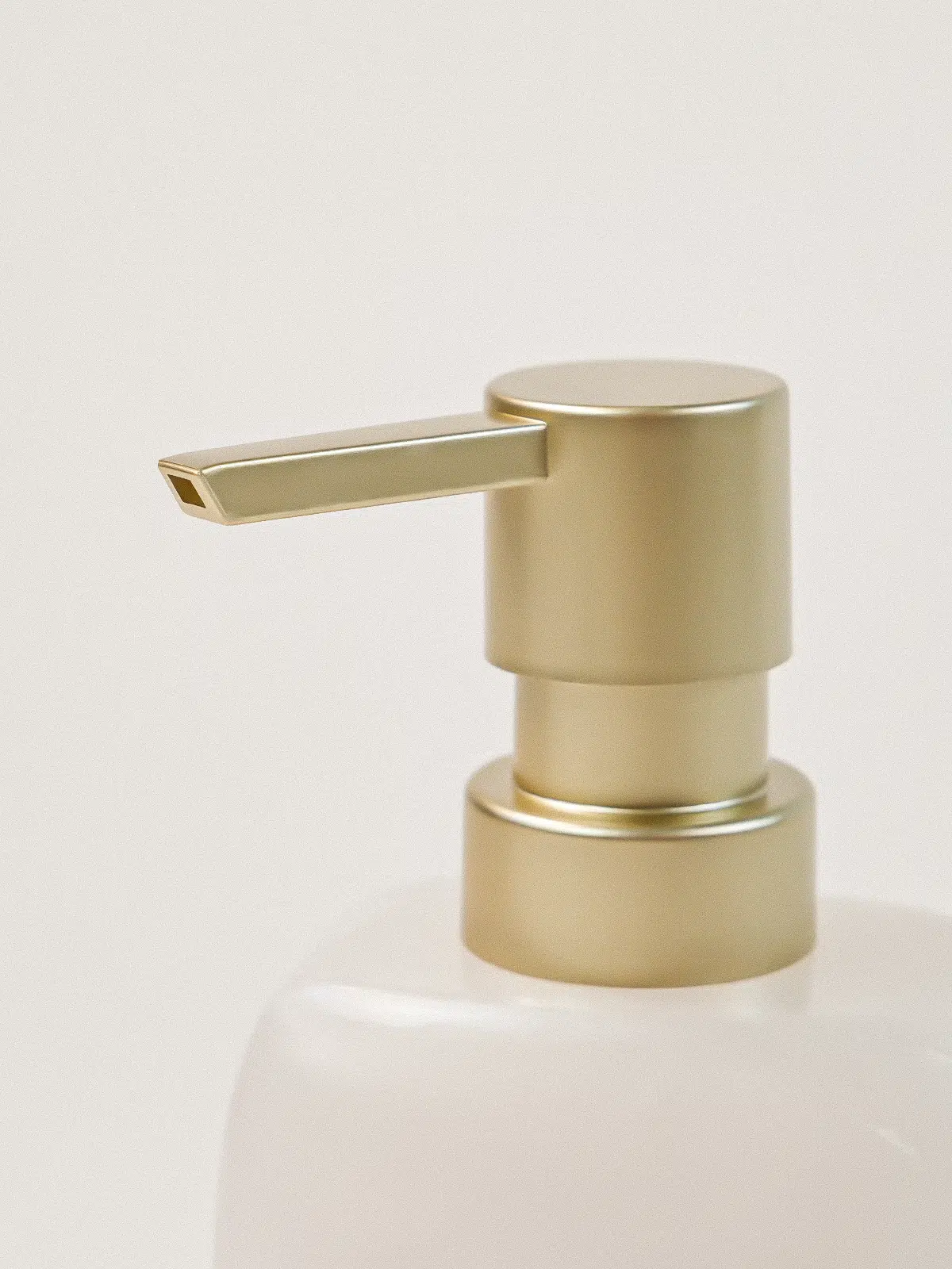 Lumis Polyresin Sıvı Sabunluk (330 ml) - Görsel 2