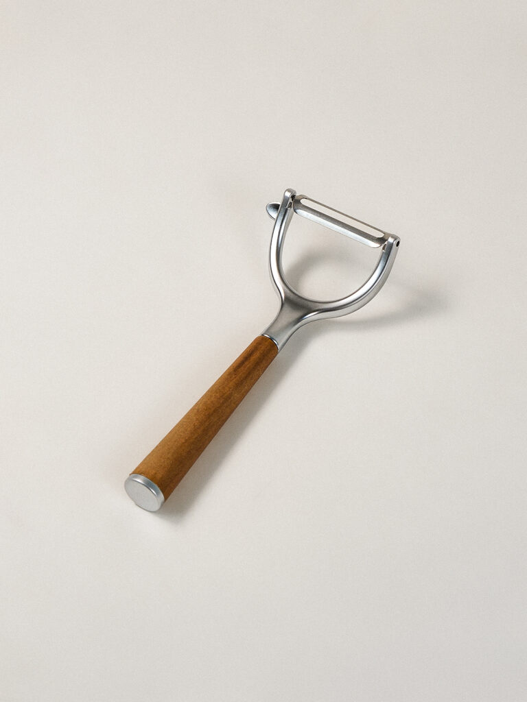 Lyra Akasya Saplı Soyucu