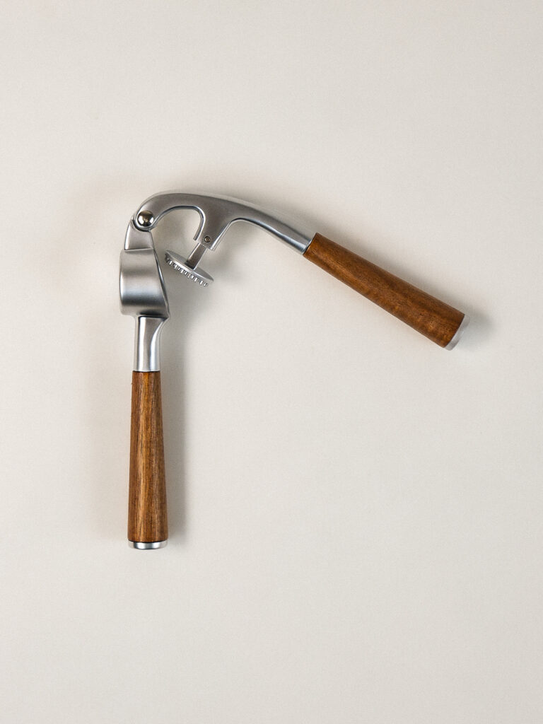 Lyra Akasya Saplı Sarımsak Ezici