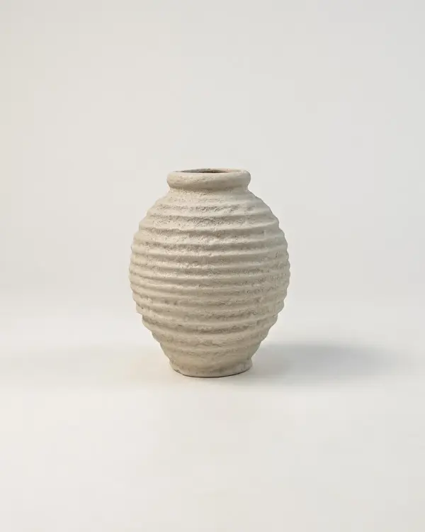 Nomi Seramik Dokulu Vazo (12 x 15 cm)