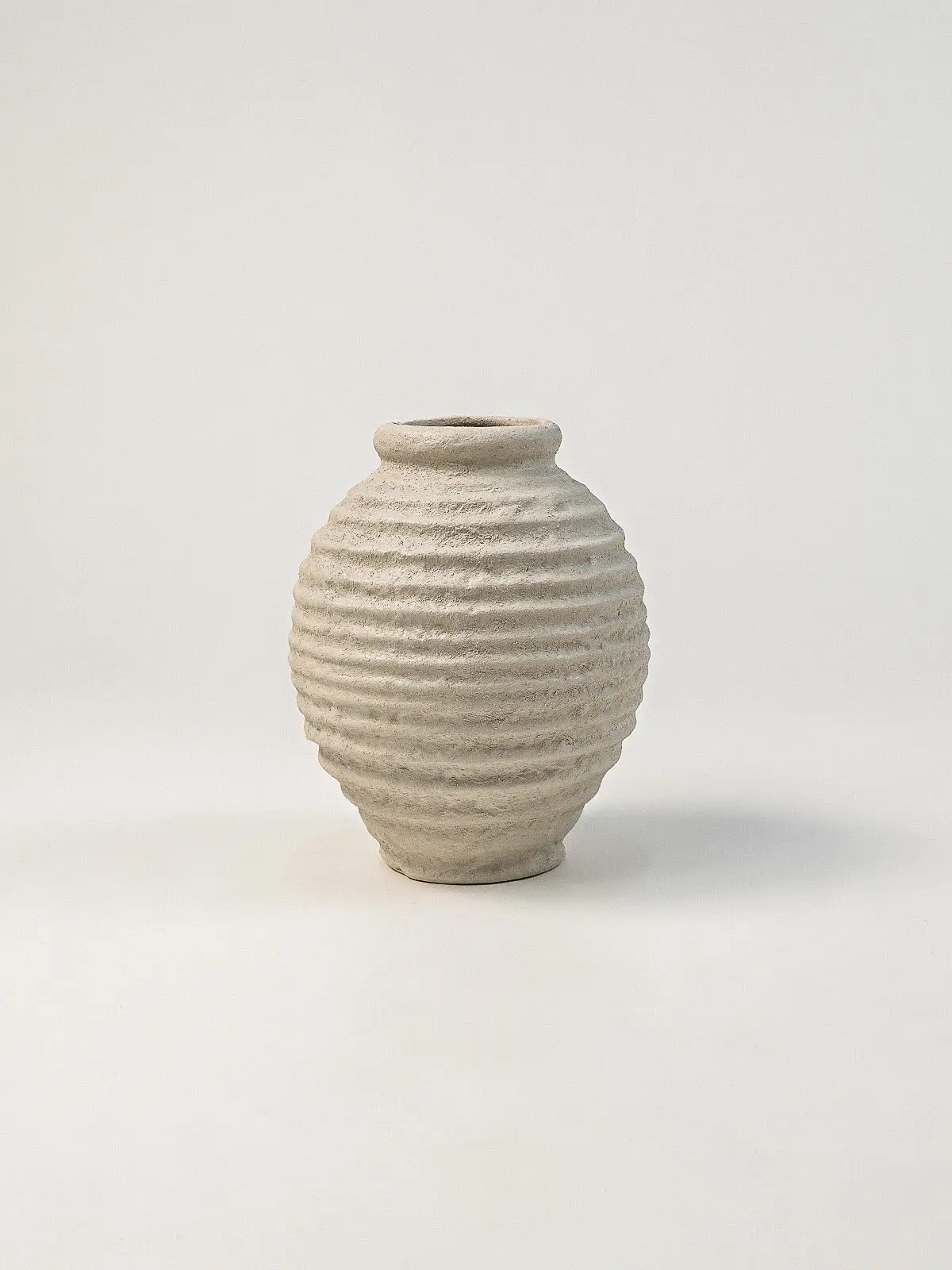 Nomi Seramik Dokulu Vazo (12 x 15 cm) Nomi Seramik Dokulu Vazo (12 x 15 cm) - Görsel 1