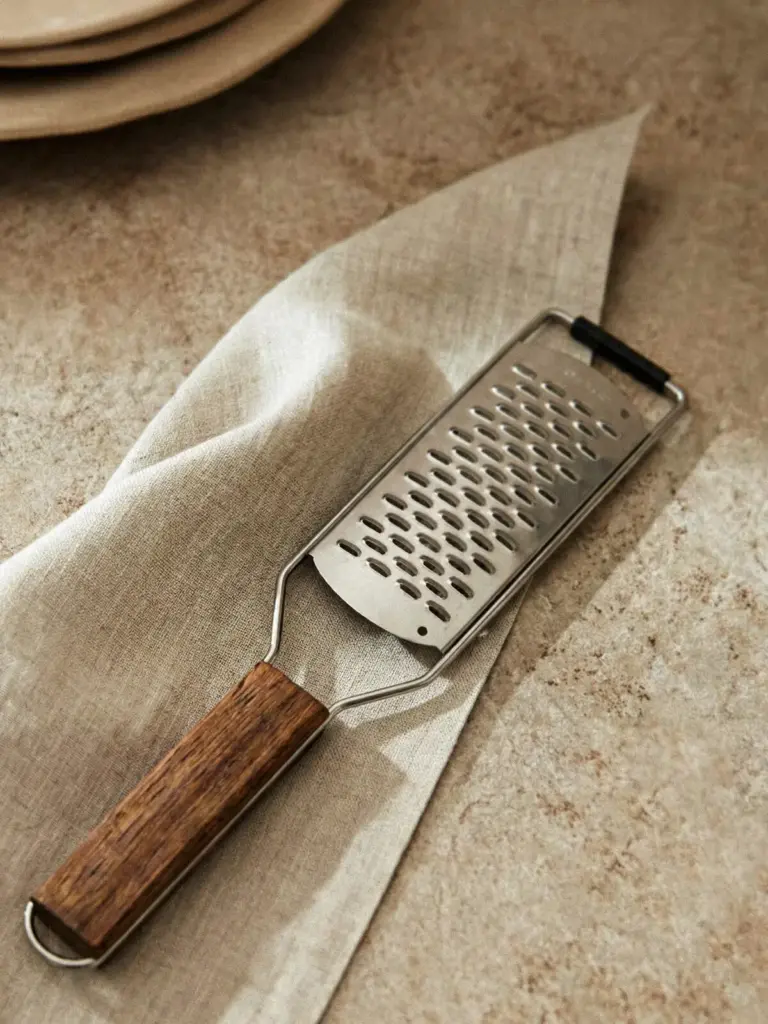 Jakob Akasya Çelik Rende (30 cm)