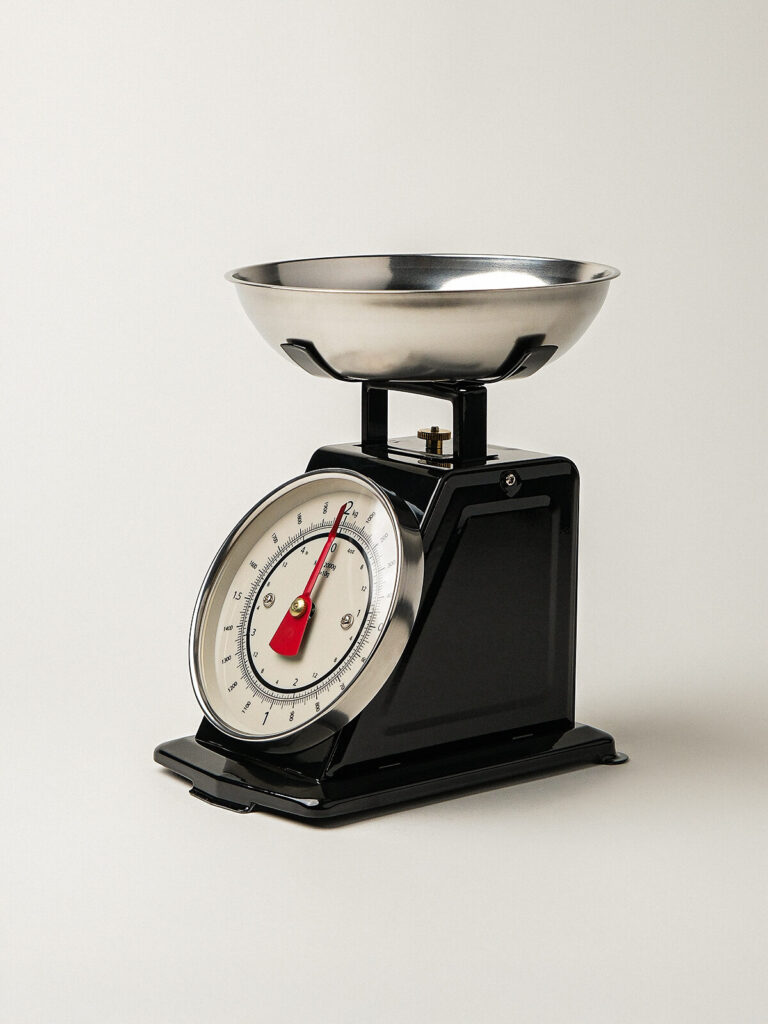 Judy Retro Siyah Terazi