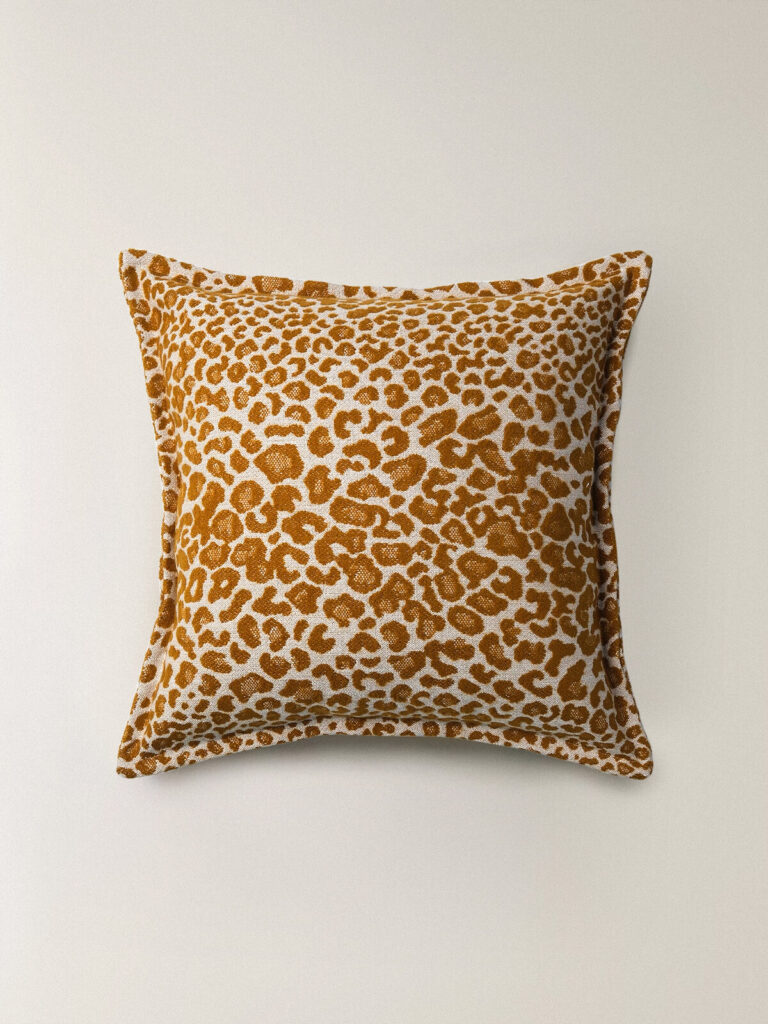 Melo Leopar Desenli Kırlent Kılıfı  (45 x 45 cm)