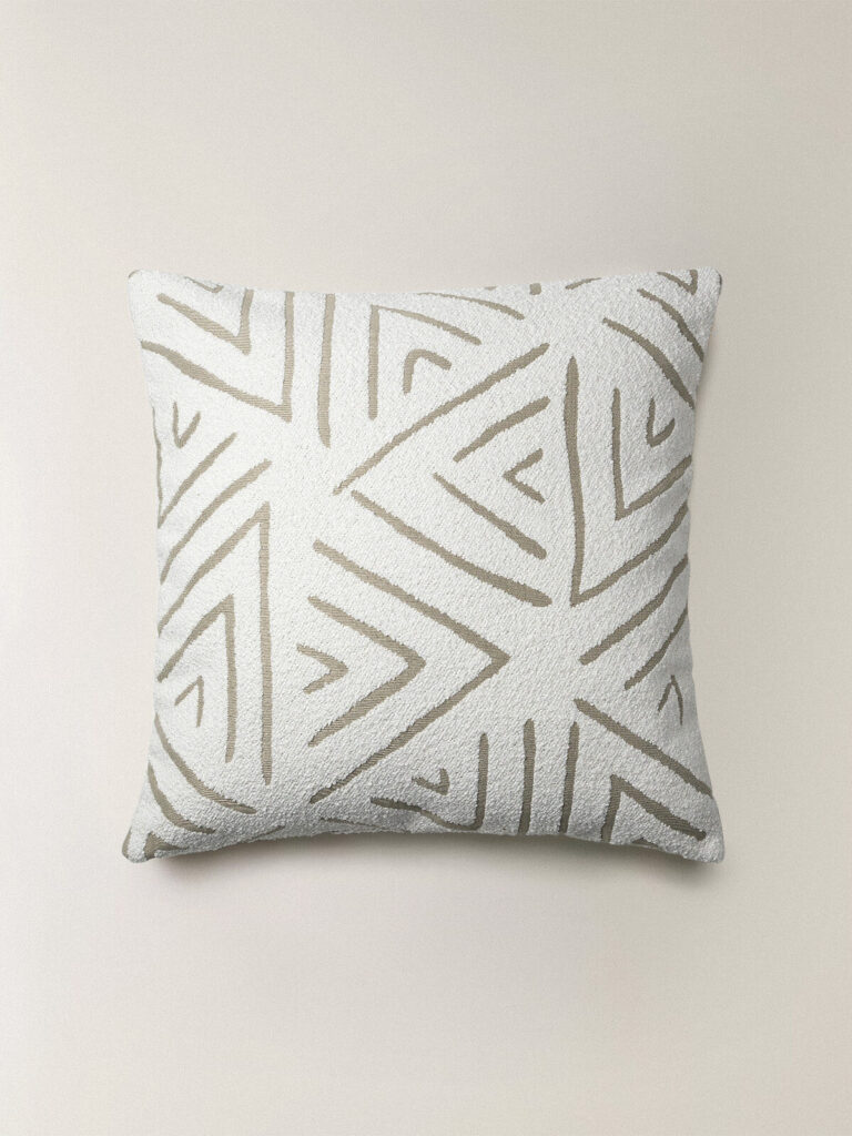 Sorell Beyaz Kırlent Kılıfı (45 x 45 cm)