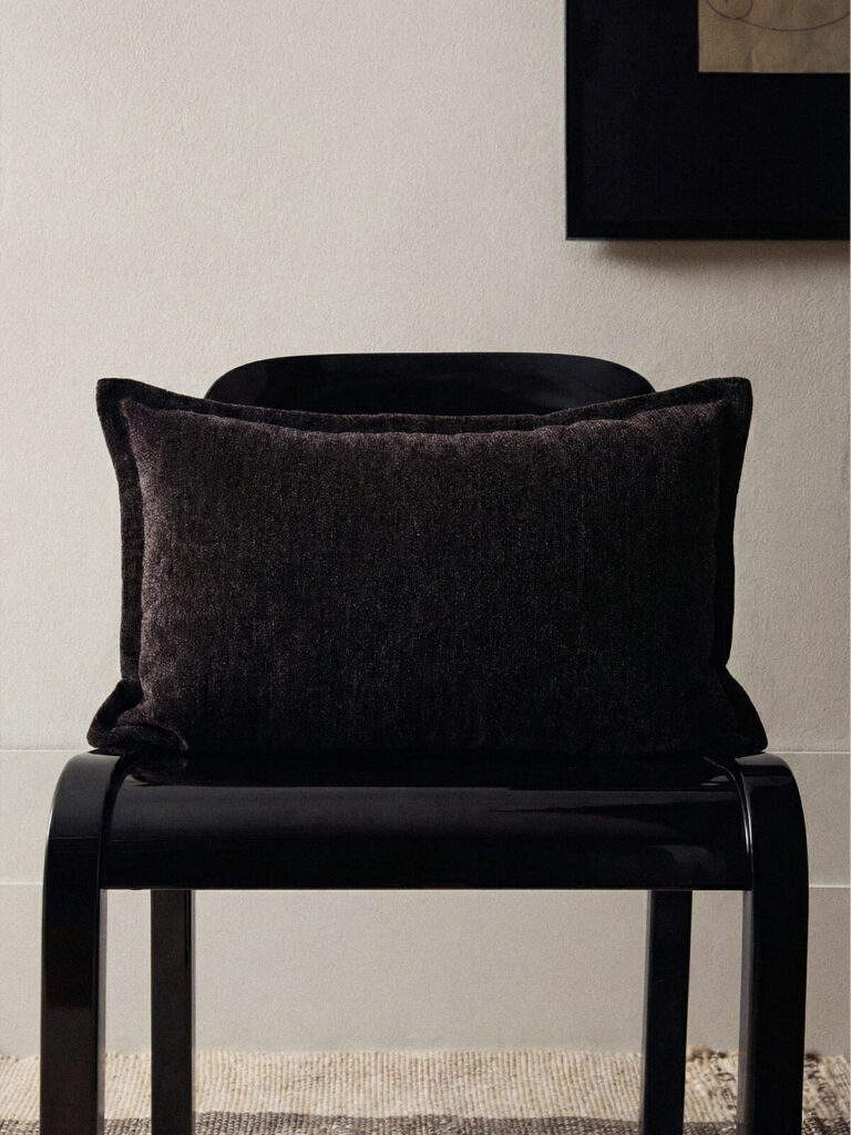 Vela Dikdörtgen Acı Kahve Kırlent Kılıfı (35 x 55 cm)