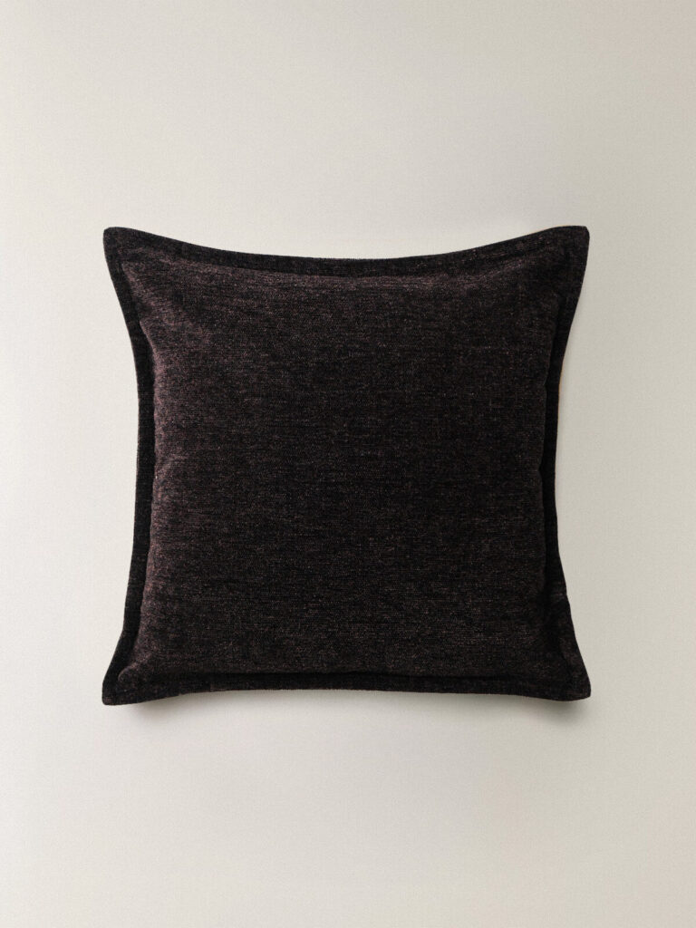 Vela Acı Kahve Kırlent Kılıfı (45 x 45 cm)