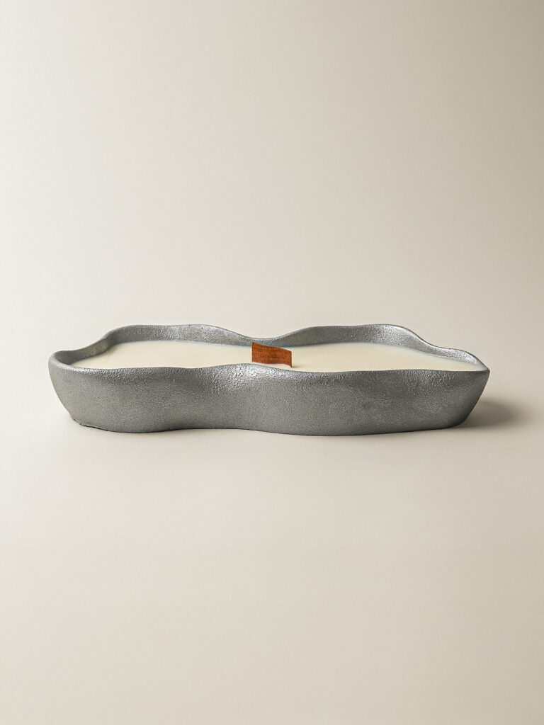 Taro Beton Soya Wax Mum (13 X 29 cm)