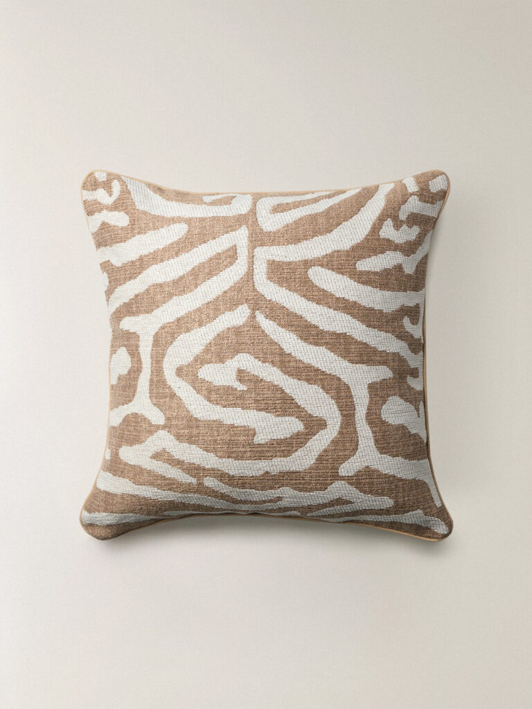 Velm Açık Kahverengi Kırlent Kılıfı (45 x 45 cm)