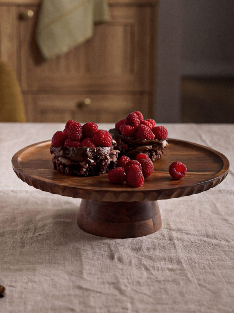 Yuna Akasya Pasta Standı (9 x 28 cm)