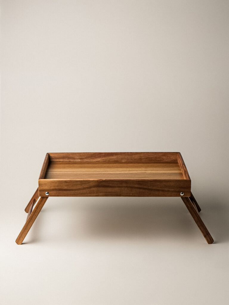 Carlin Ayaklı Akasya Tepsi (45 x 30 cm)