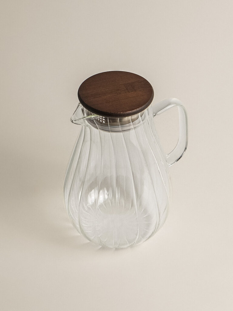 Nela Cam Ahşap Kapaklı Sürahi (1800 ml)