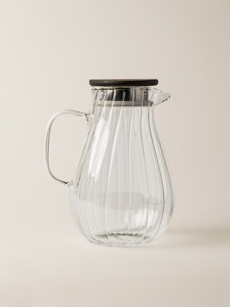 Nela Cam Ahşap Kapaklı Sürahi (1800 ml)