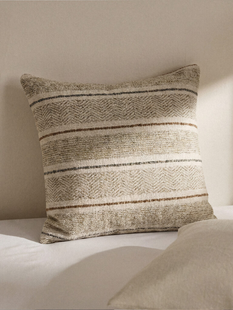 Velora Açık Yeşil Kırlent Kılıfı (45 x 45 cm)