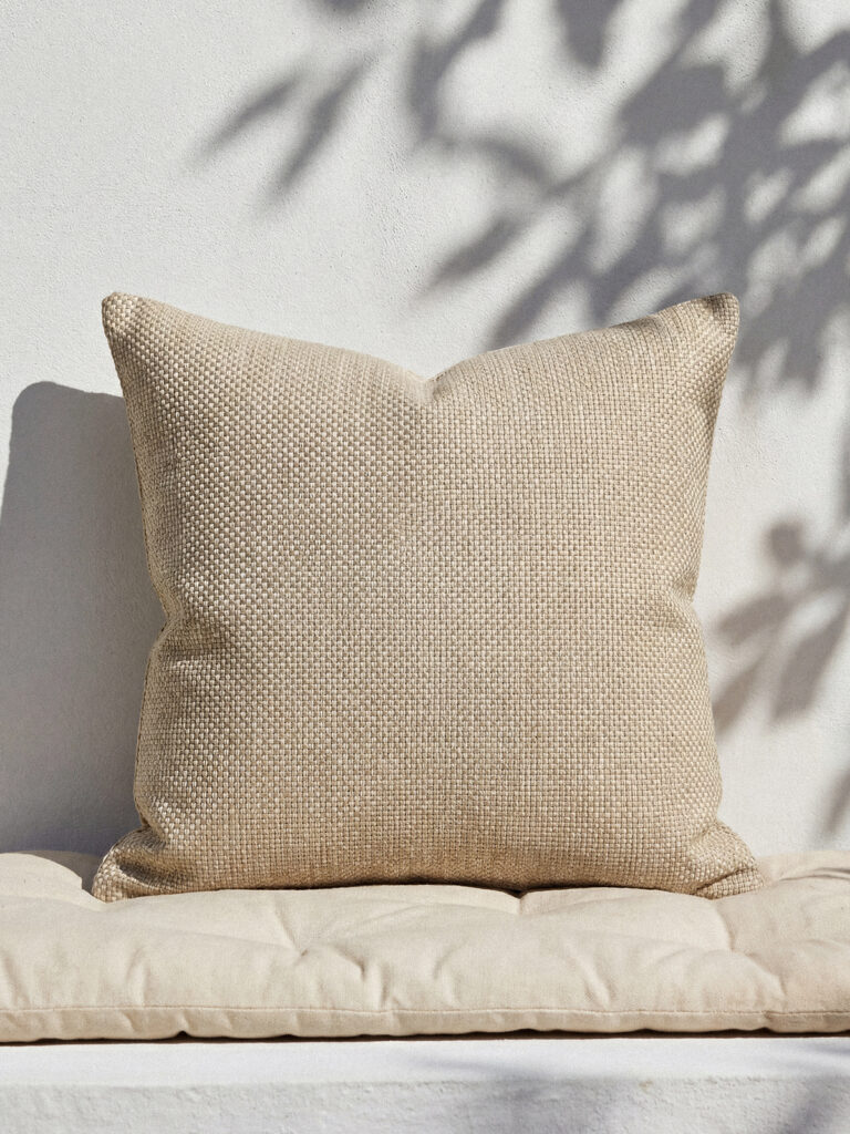 Solea Bej Kırlent Kılıfı (45 x 45 cm)