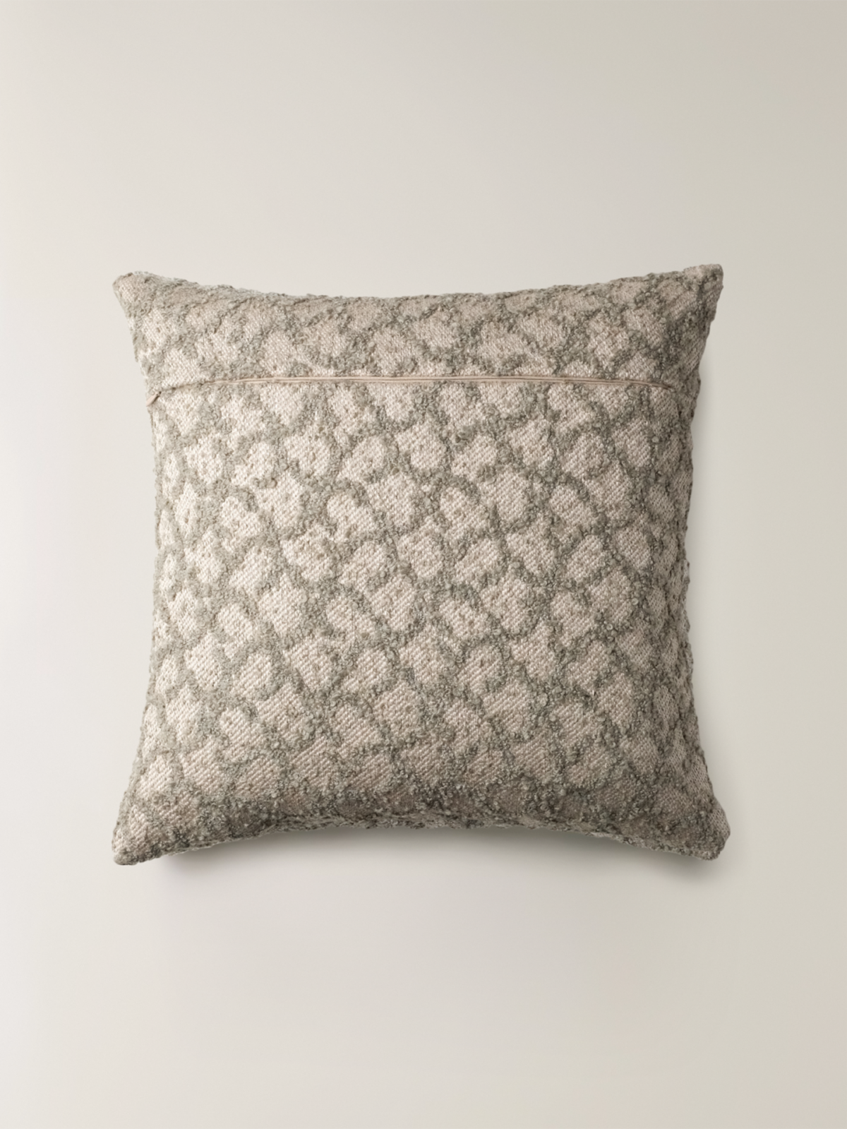 Lora Adaçayı Yeşili Kırlent Kılıfı (45 x 45 cm) - Görsel 5