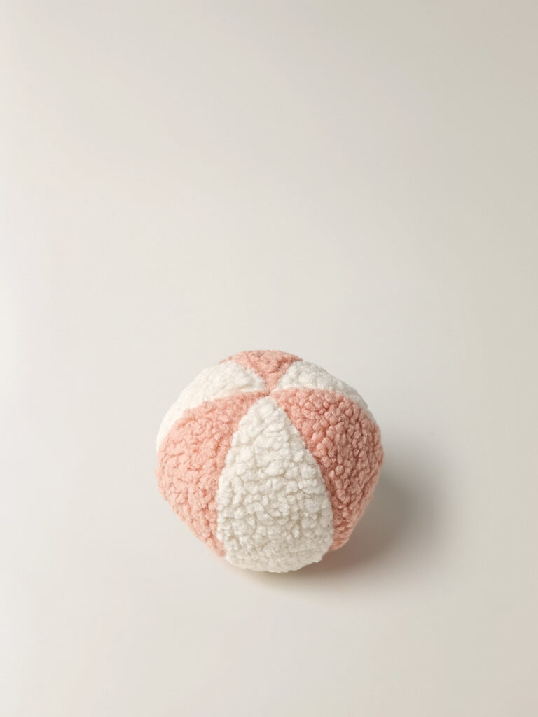 Pembe Çıngıraklı Top (14 cm)