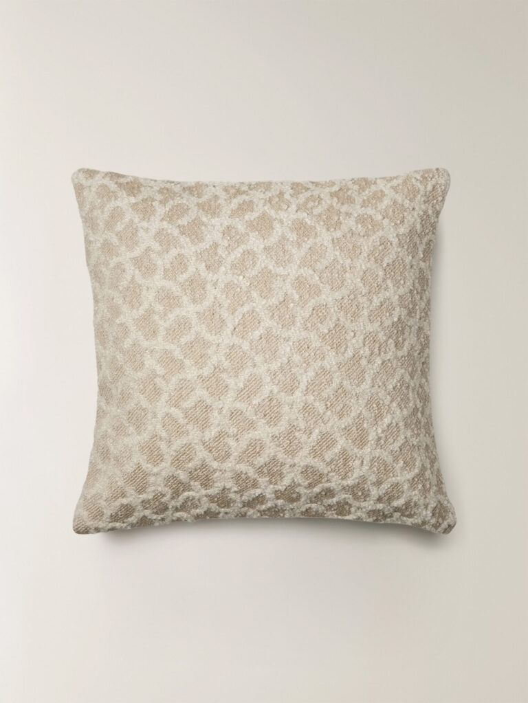 Lora Krem Kırlent Kılıfı (45 x 45 cm)
